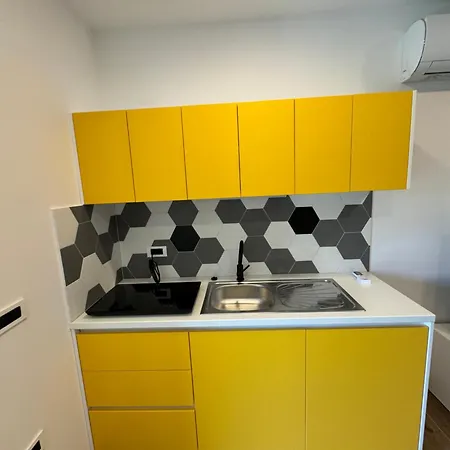 Apilandia Nanos Apartment